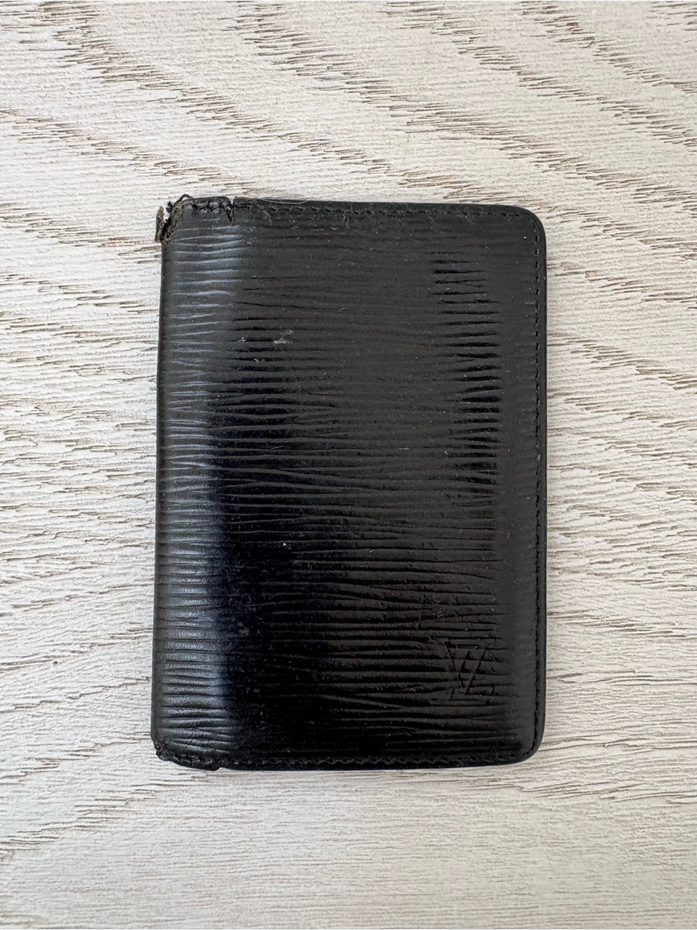 Louis Vuitton Epi cardholder wallet